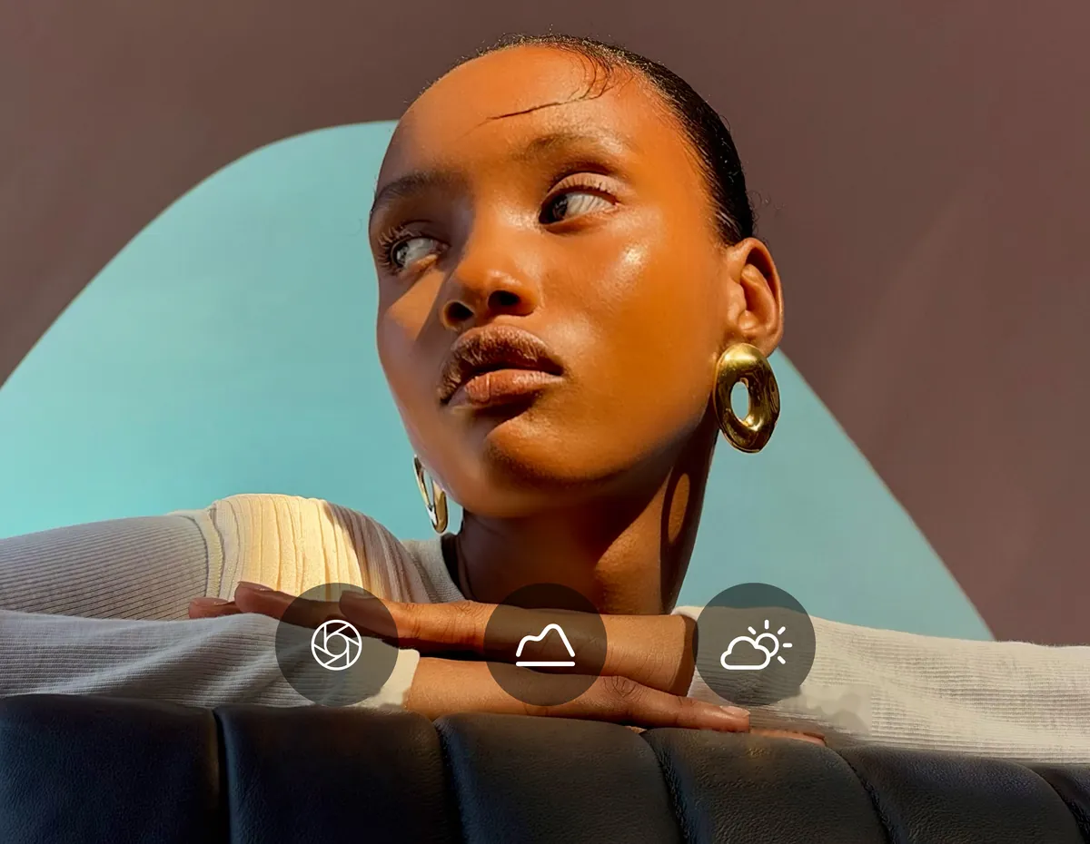 Portrait of a woman in golden light, shot on iPhone 18 Pro
